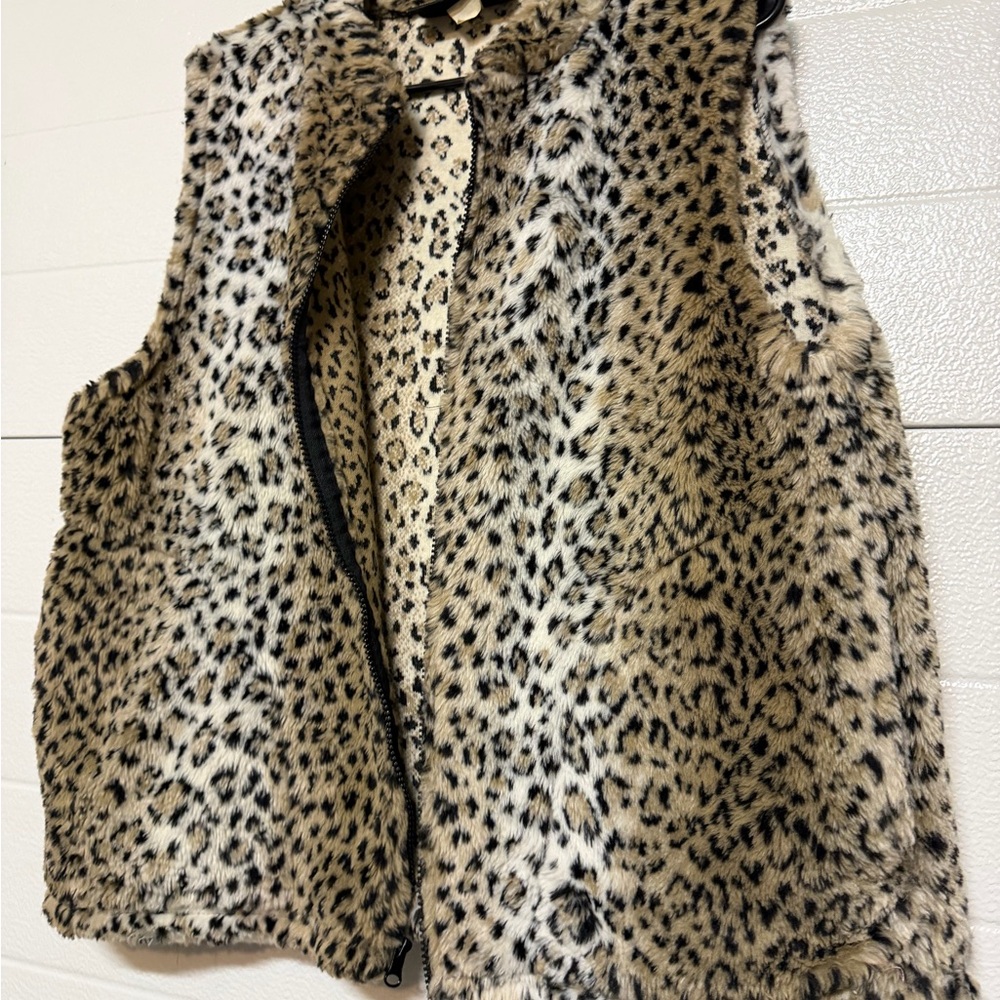 Leopard Print Faux Fur Vest